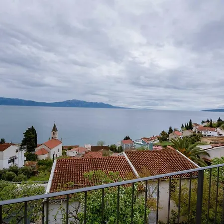 Tatil Evi Vila Kathi Brist